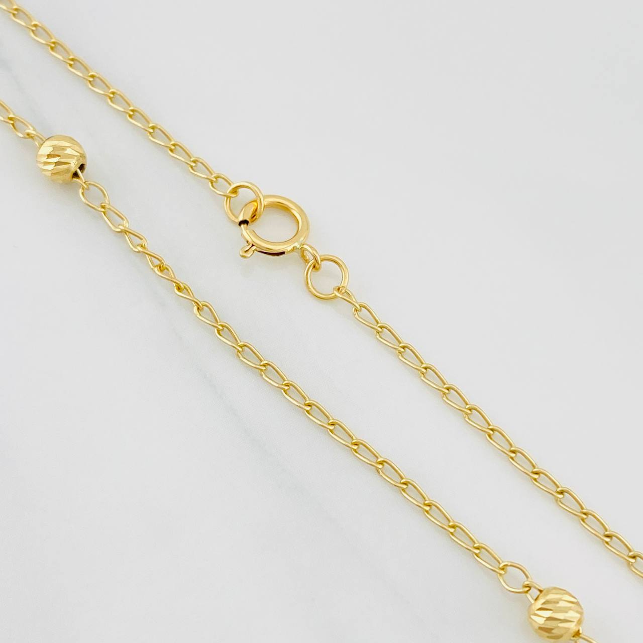 Cadena Espiga Bolas 3.25g / 18 in / 4mm Oro Amarillo 18K