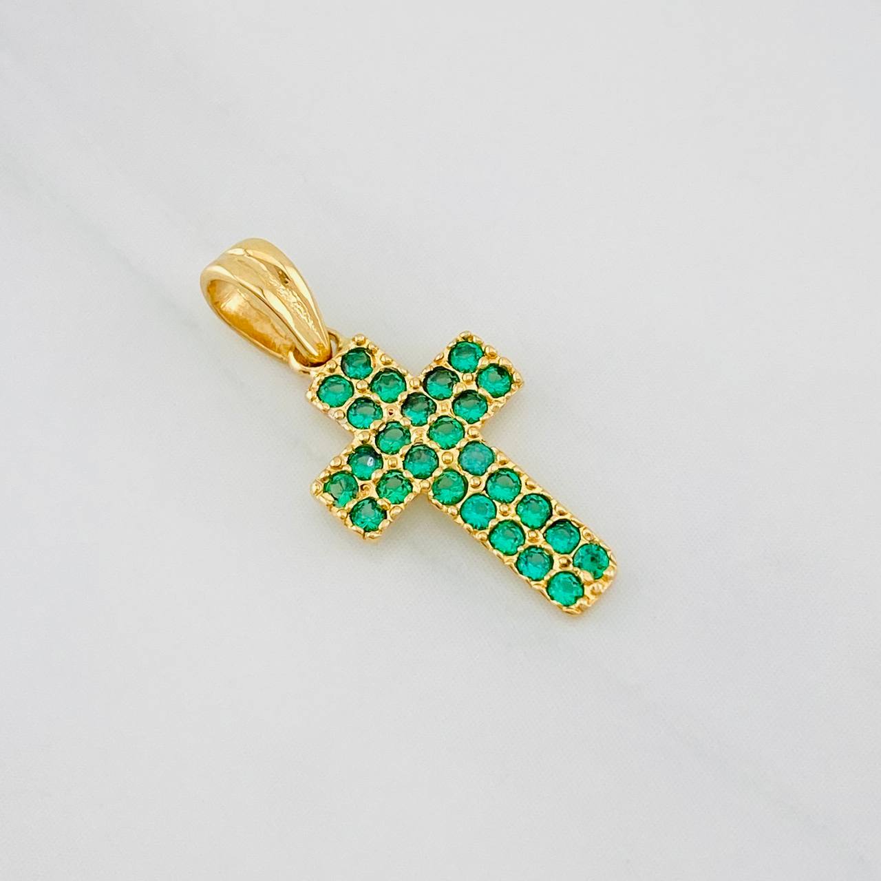 Dije Cruz 0.8g / 3/4 in Oro Amarillo 18K