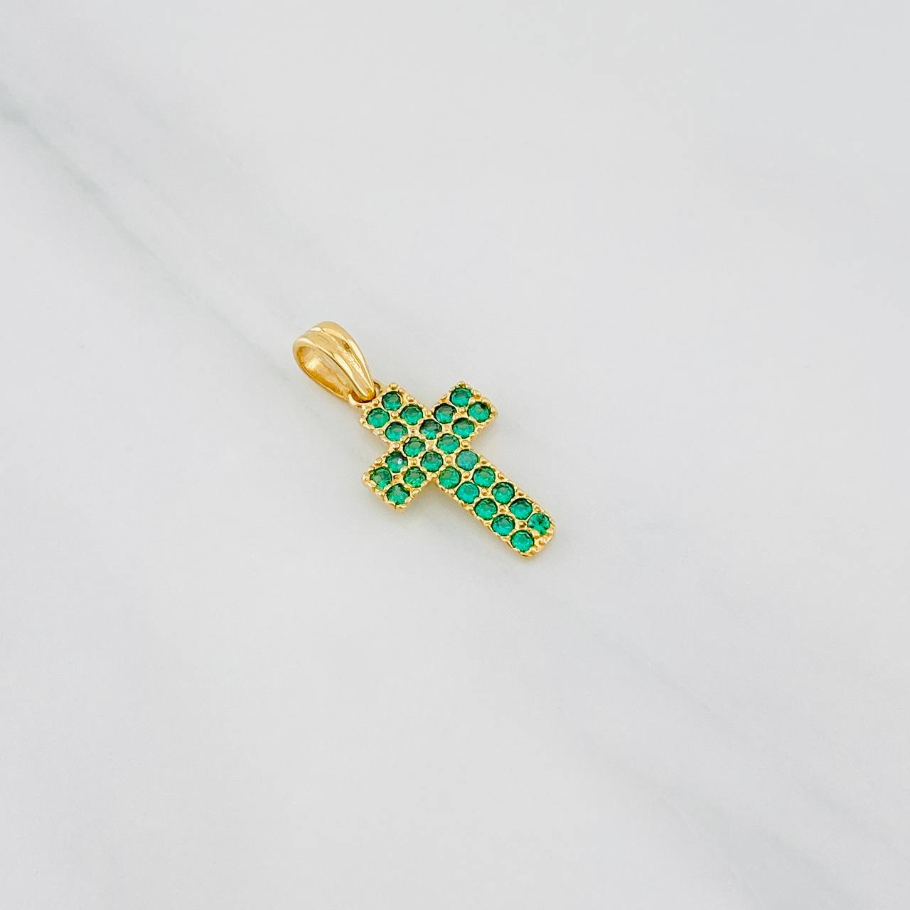 Dije Cruz 0.8g / 3/4 in Oro Amarillo 18K