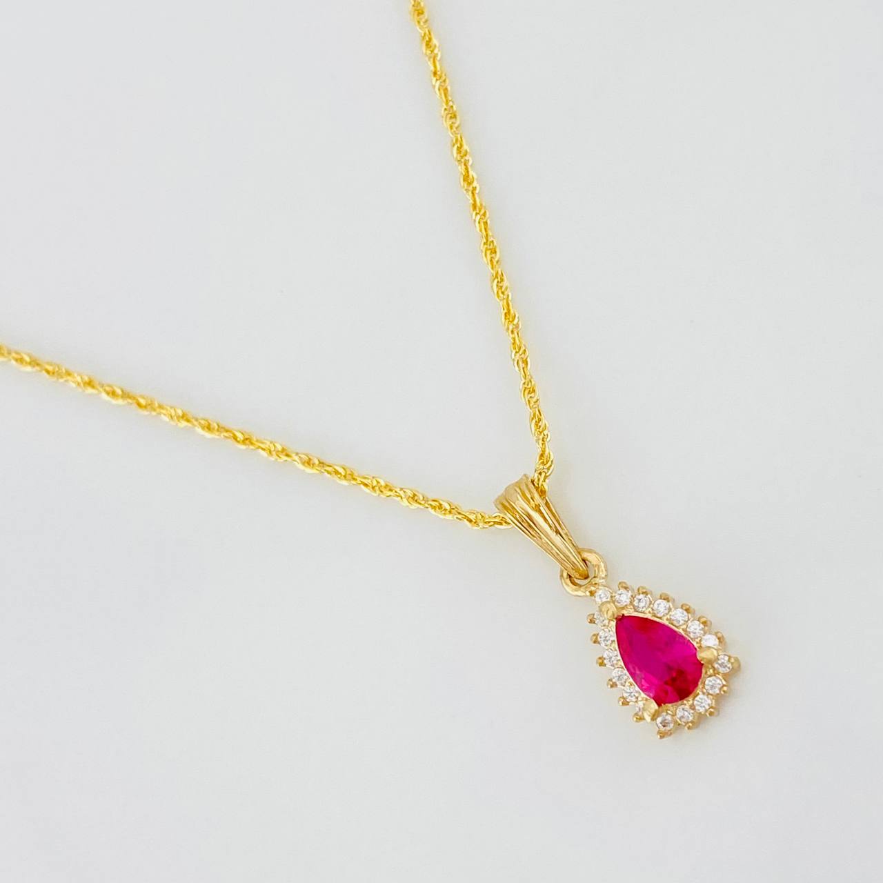 Rope Chain Set + Tear Drop Halo Pendant / 2.05g / 18 in Yellow Gold 18K