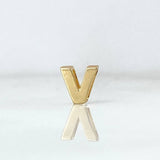 Charm Letter V 0.3gr / 0.5cm / Yellow Gold Drum