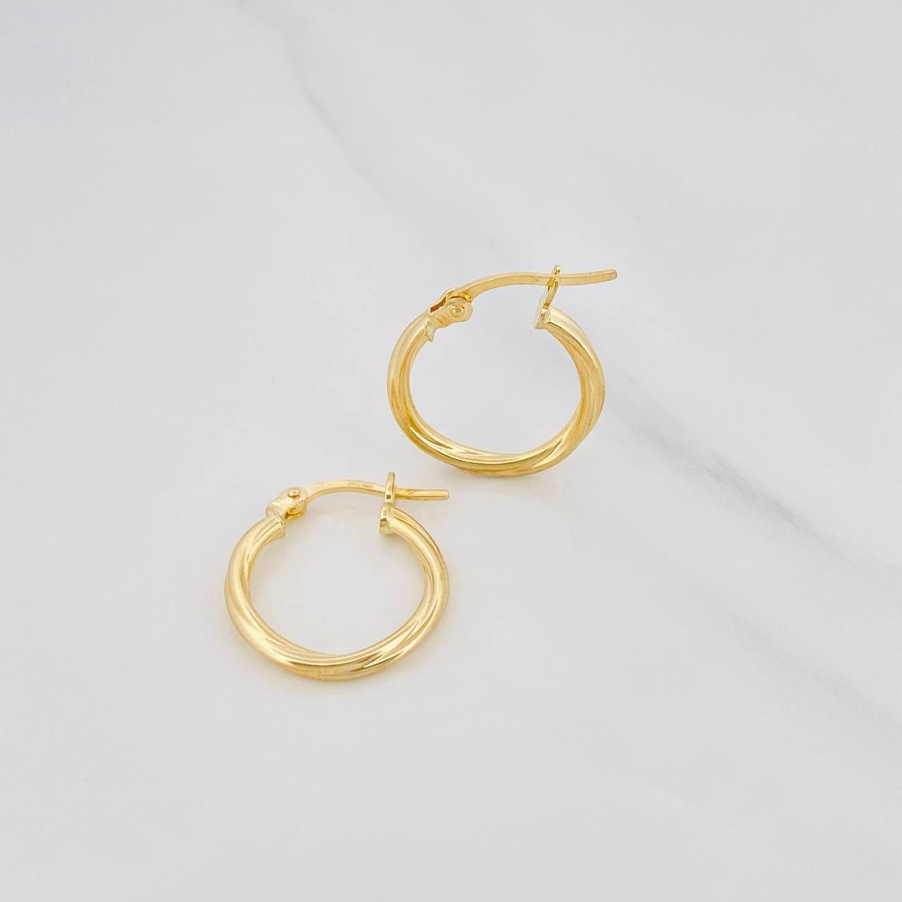 Candongas Mary 1.1g / 3/4 in Oro Amarillo 18K
