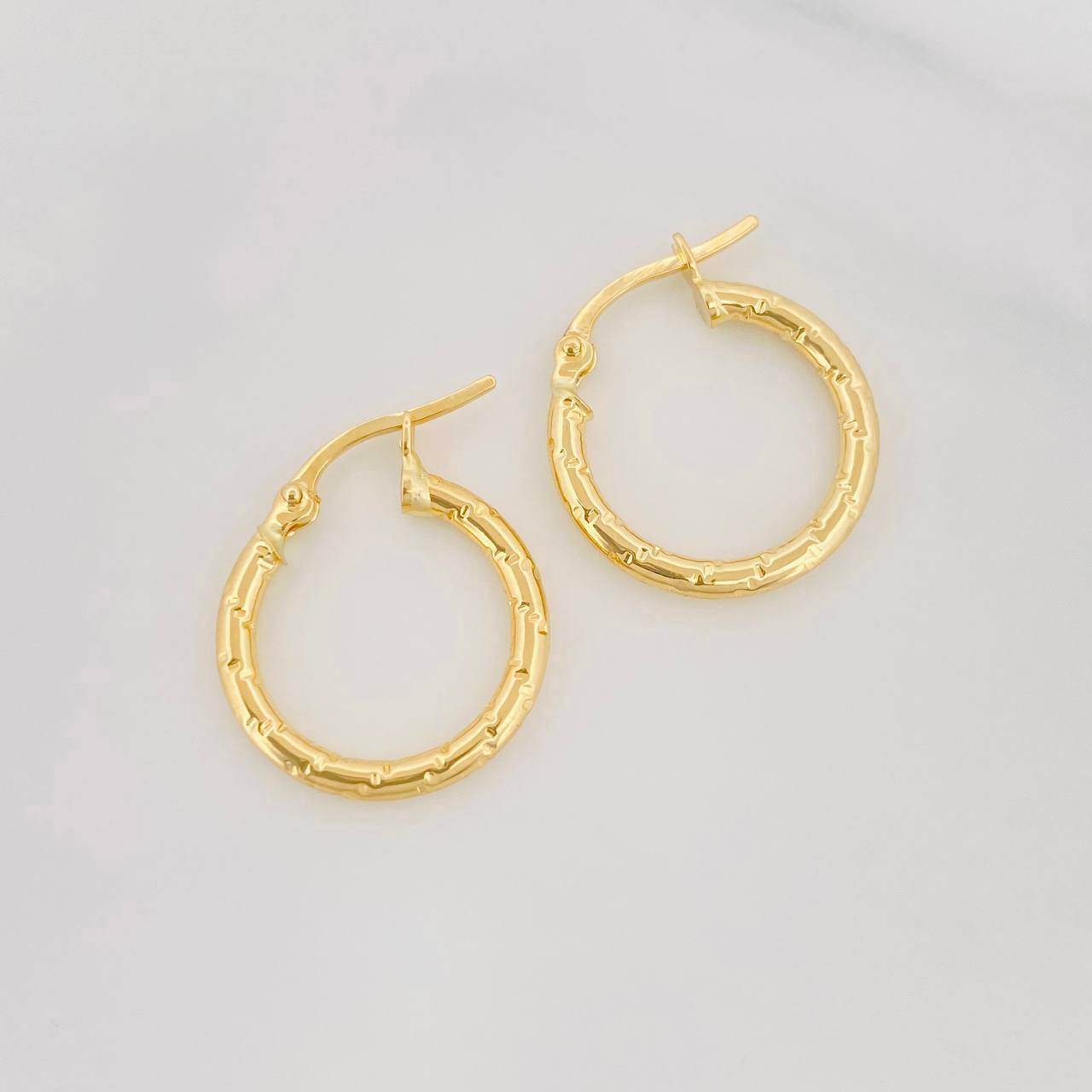 Candongas Rox 1.25g / 3/4 in Oro Amarillo 18K