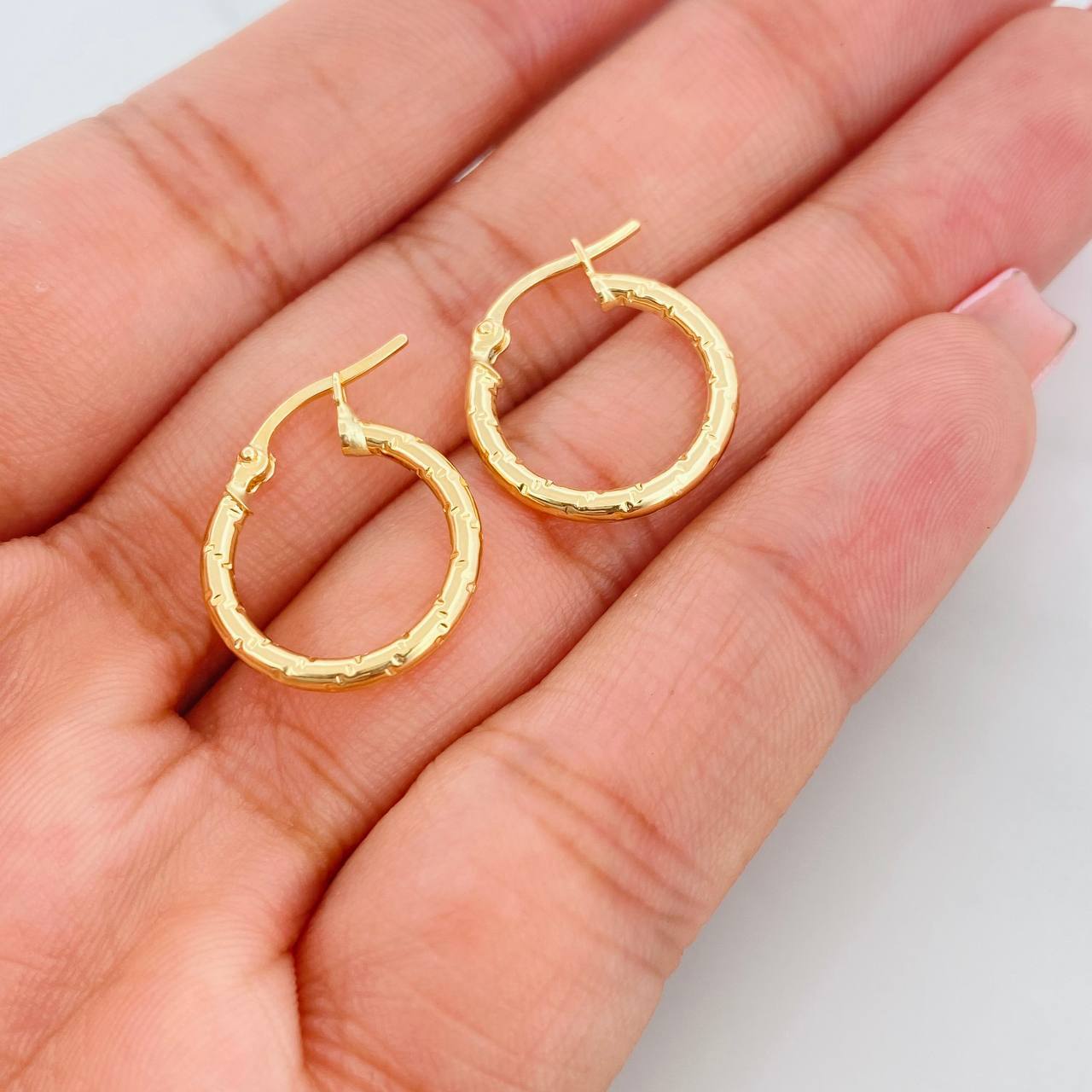 Candongas Rox 1.25g / 3/4 in Oro Amarillo 18K