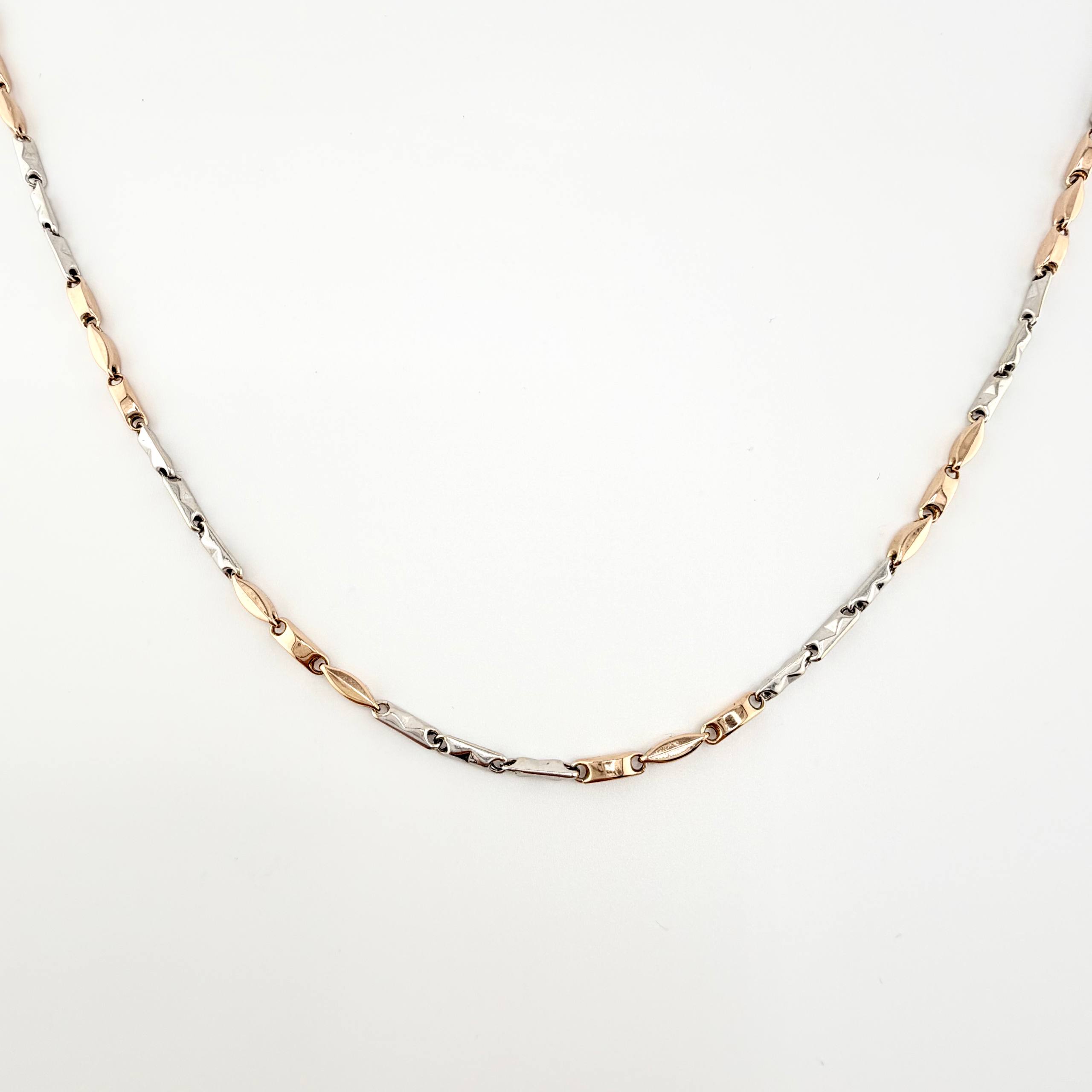 Cadena Rustica 13.45gr / 23 1/2 in / 2.8mm Dos Oros Blanco Rosa 18K ©