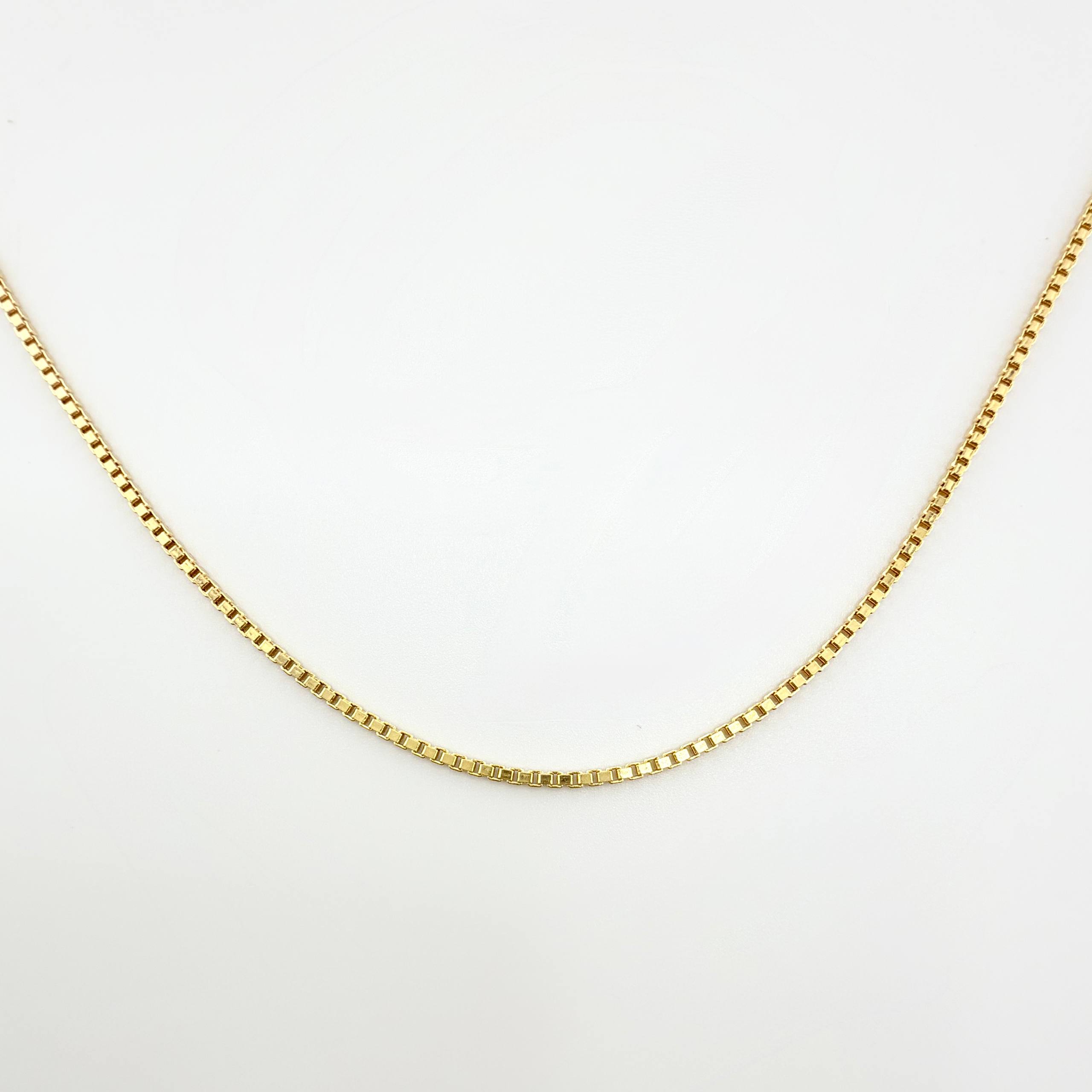 Cadena Veneciana 3.5gr / 17 3/4 in / 1.6mm Oro Amarillo +3 18K ©