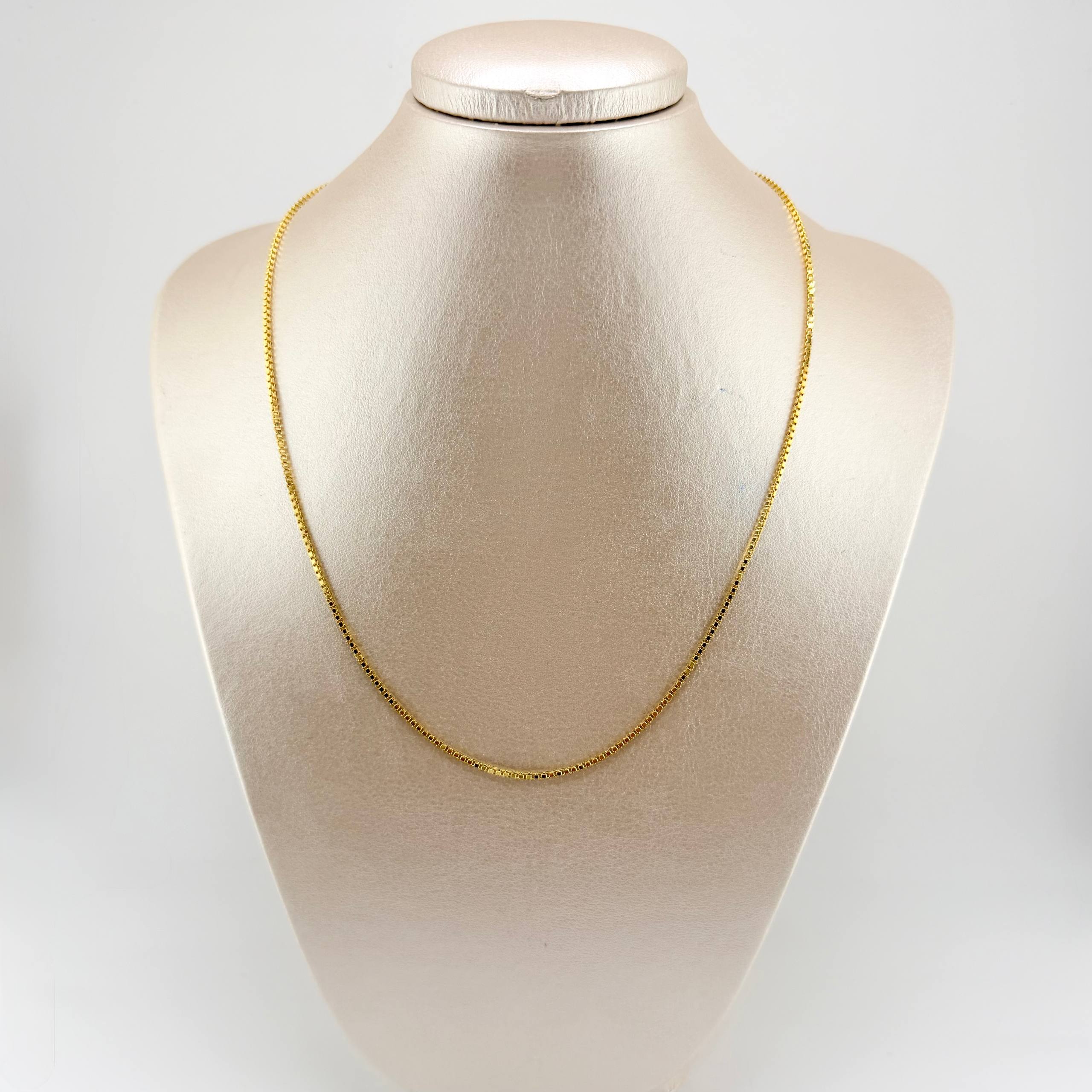 Cadena Veneciana 3.85gr / 19 3/4 in / 1.5mm Oro Amarillo +3 18K *