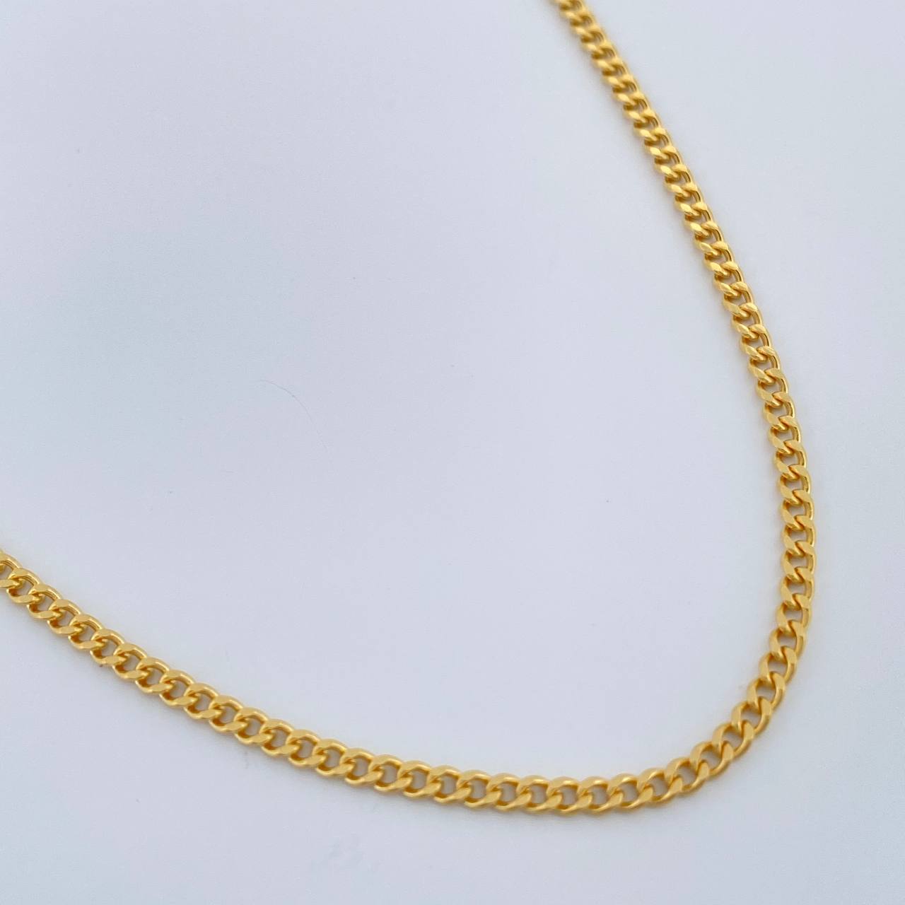 Cadena Cubana 3.05gr / 23 1/2 in / 1.77mm Oro Amarillo +1 18K $