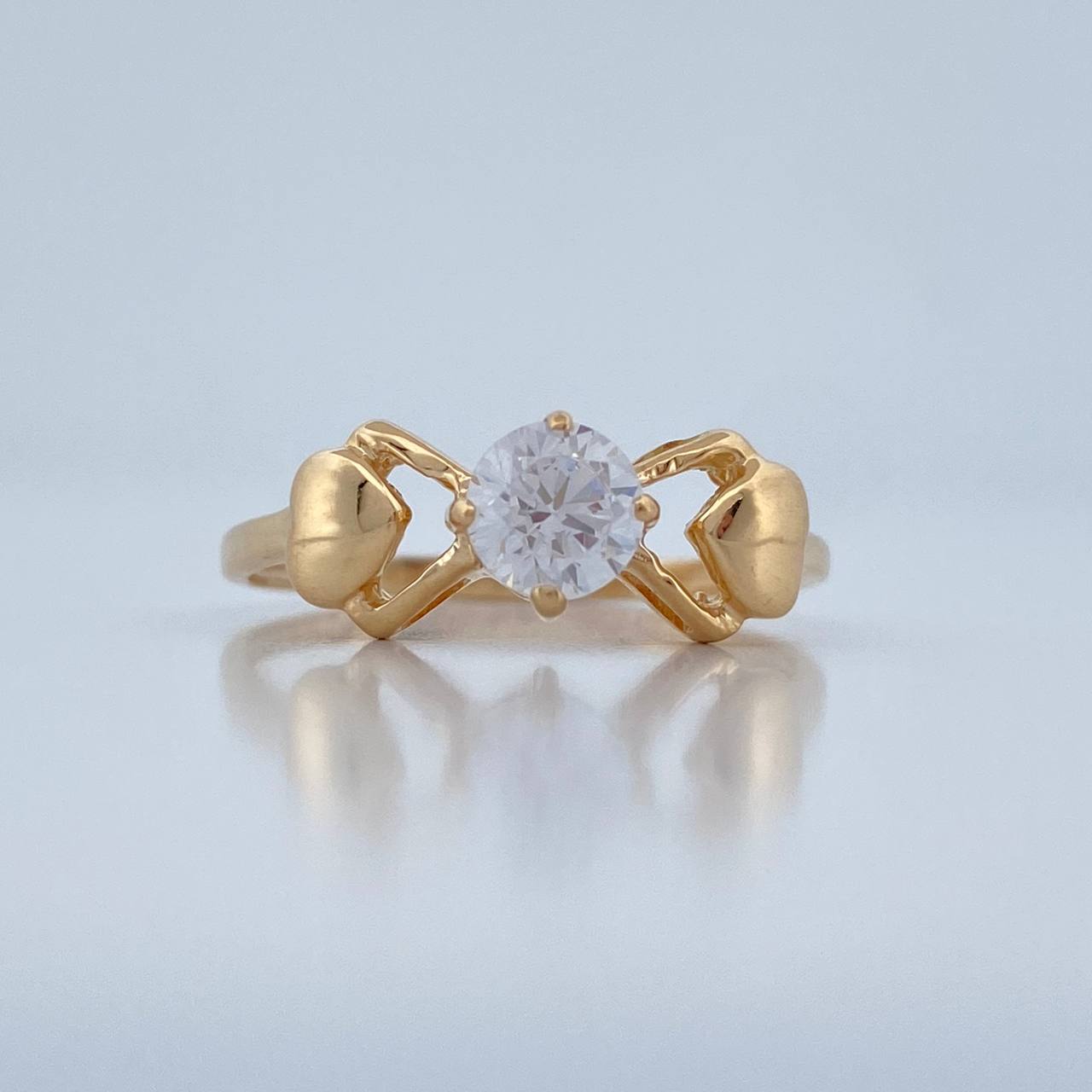Anillo Solitario Corazones 2.2gr / T6 / Oro Amarillo 18K %