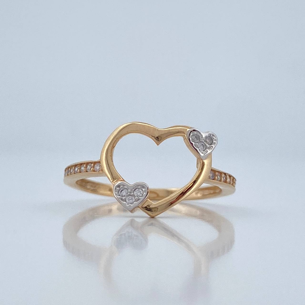 Anillo Trio Corazones 1.8gr / T6 3/4 / Dos Oros Amarillo Blanco 18K %