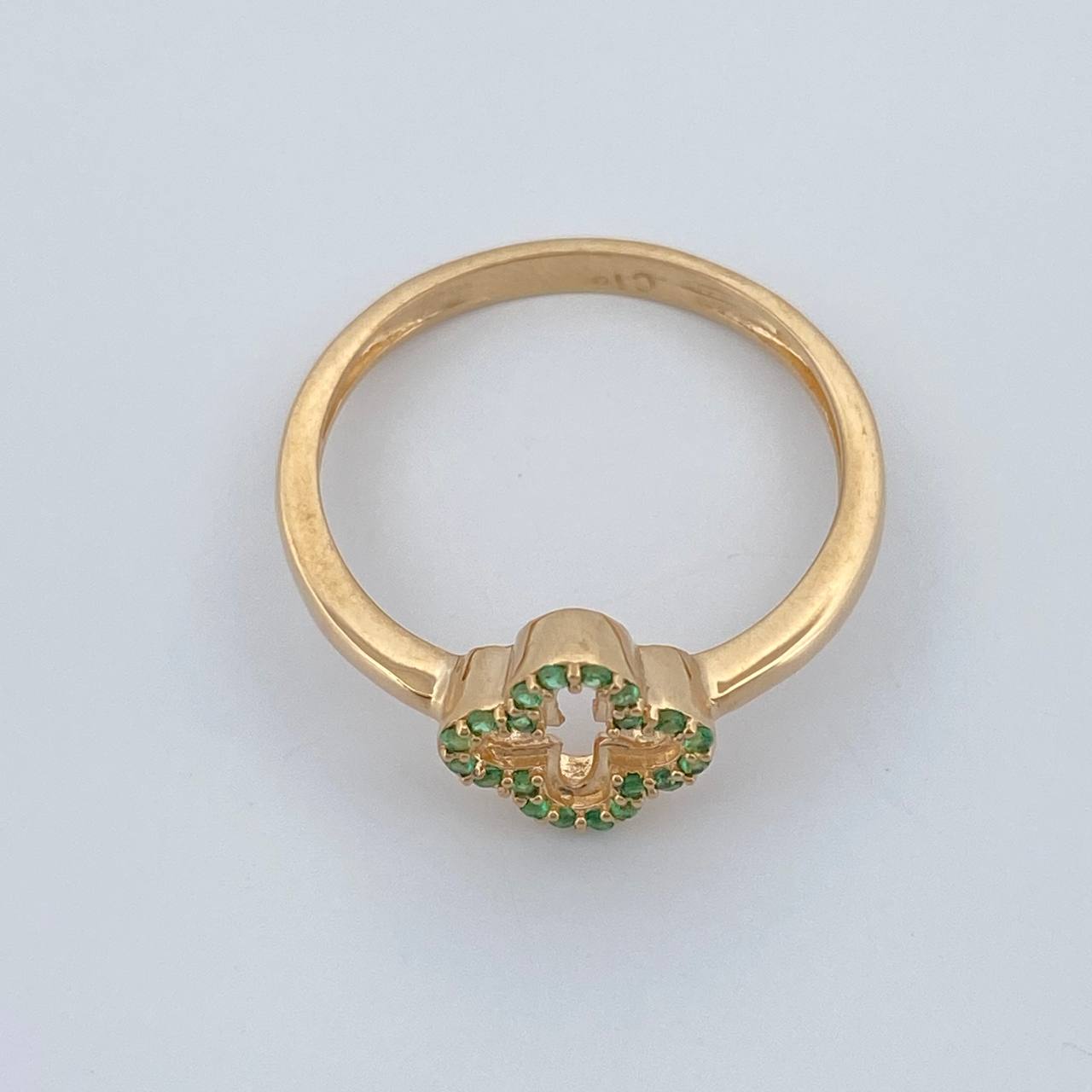 Anillo Trebol 2.2gr / T7 3/4 / Oro Amarillo 18K %