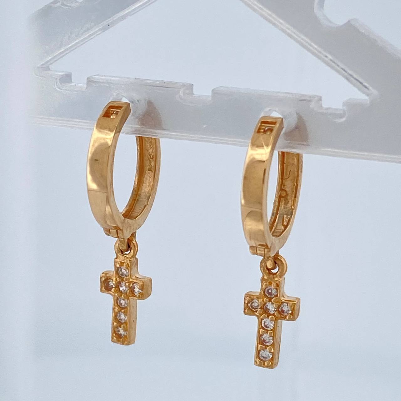 Candongas Cruz 2.95gr / 1 in / Oro Amarillo 18K %