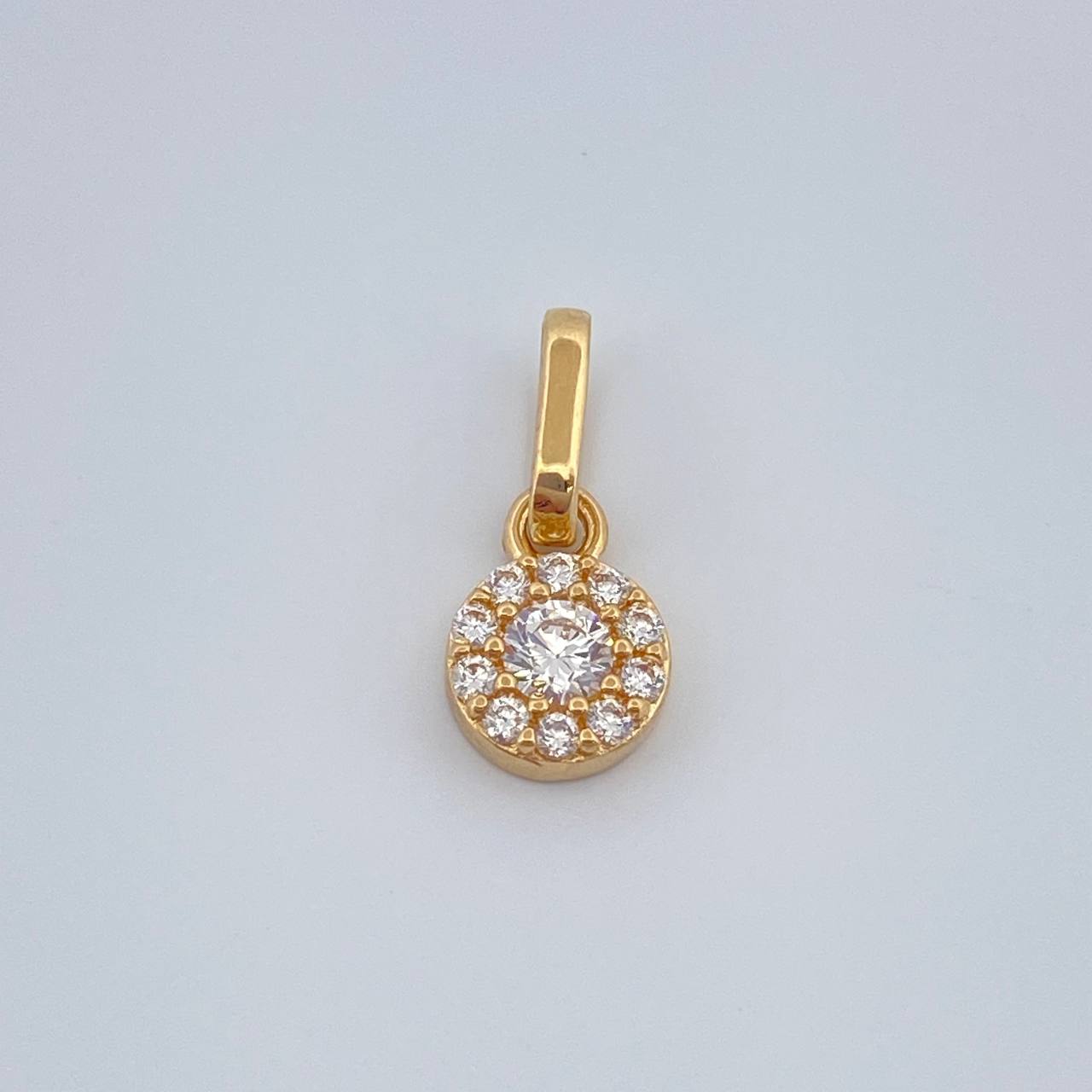 Halo Pendant 0.6gr / 1/2 in / 18K Yellow Gold %