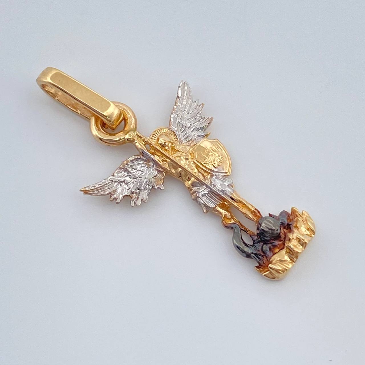 Dije San Miguel Arcangel 1.1gr / 1 in / Tres Oros 18K %