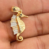 Dije Caballito de Mar 3.8gr / 1 1/2 in / Dos Oros Amarillo Blanco 18K %