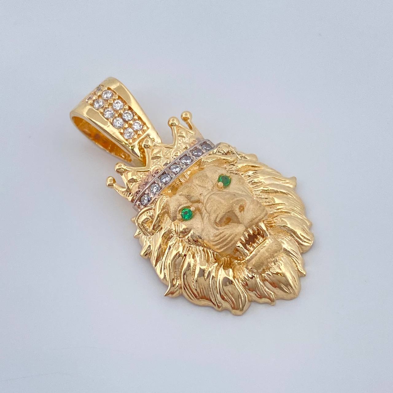 Dije Rostro Leon 3.65gr / 1 in / Dos Oros Amarillo Blanco 18K %
