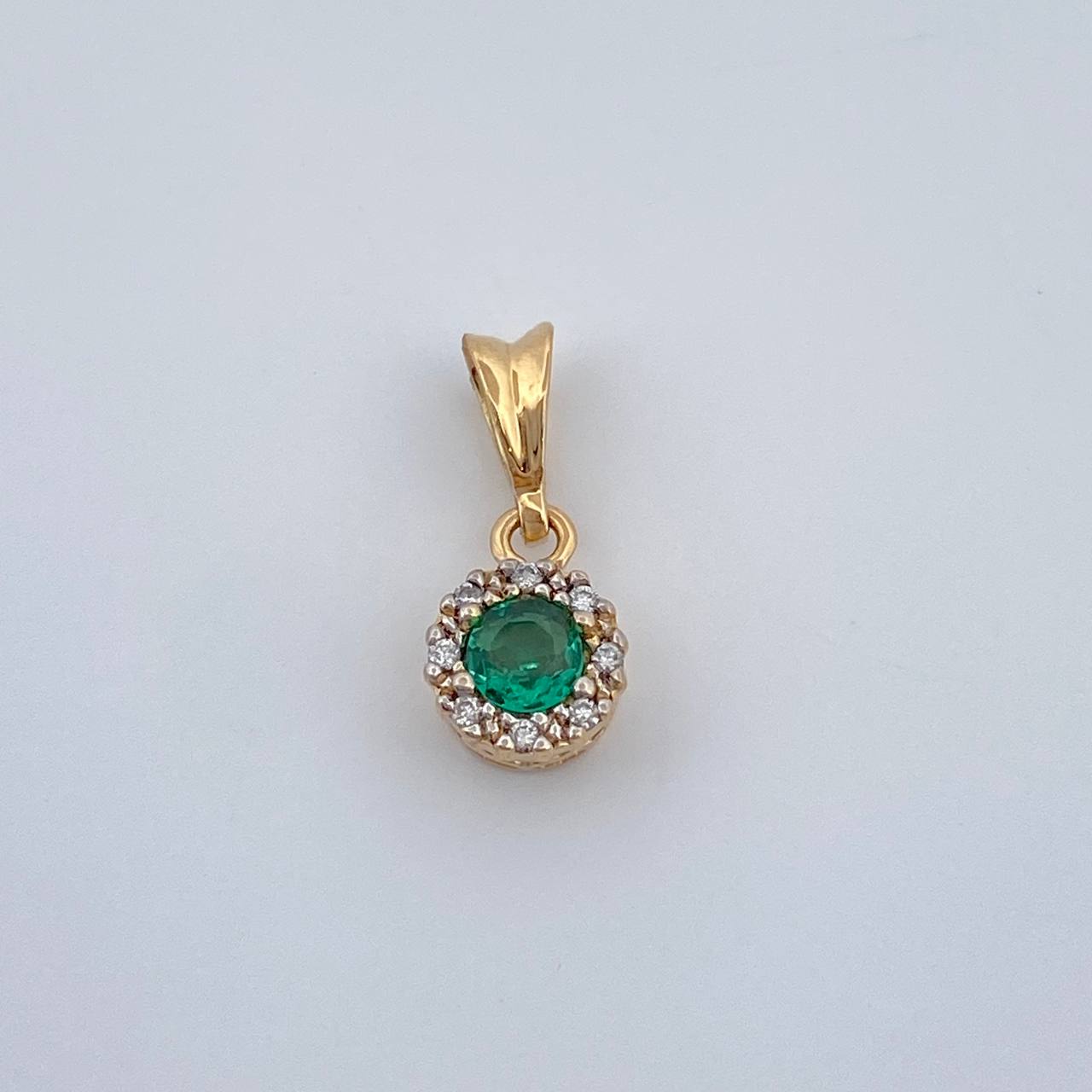 Dije Halo Esmeralda 0.85gr / 1/2 in /  Dos Oros Amarillo Blanco 18K %
