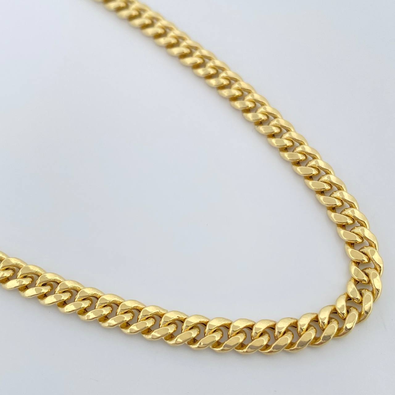 Cadena Cubana 10.05gr / 24 1/4 in / 4.45mm Oro Amarillo +1 14K Italy $