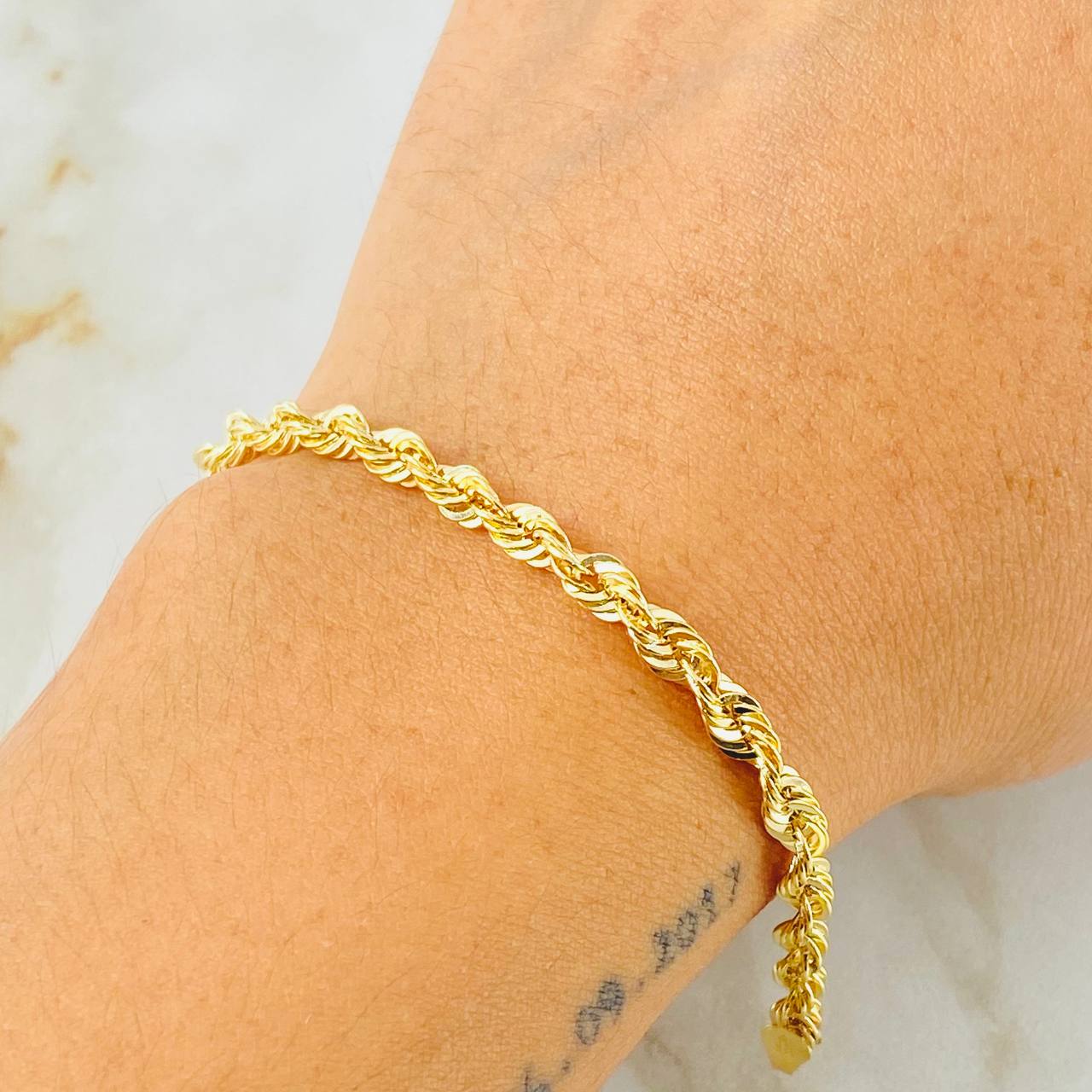 Rope Bracelet 2.8gr / 7 1/2 in / 14K Gold Italy *