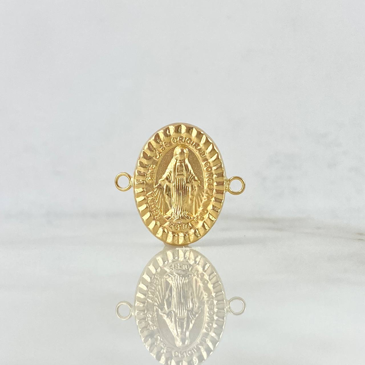 Charm Virgen Milagrosa 1.55gr / 2.2cm / Stamped Yellow Gold ©