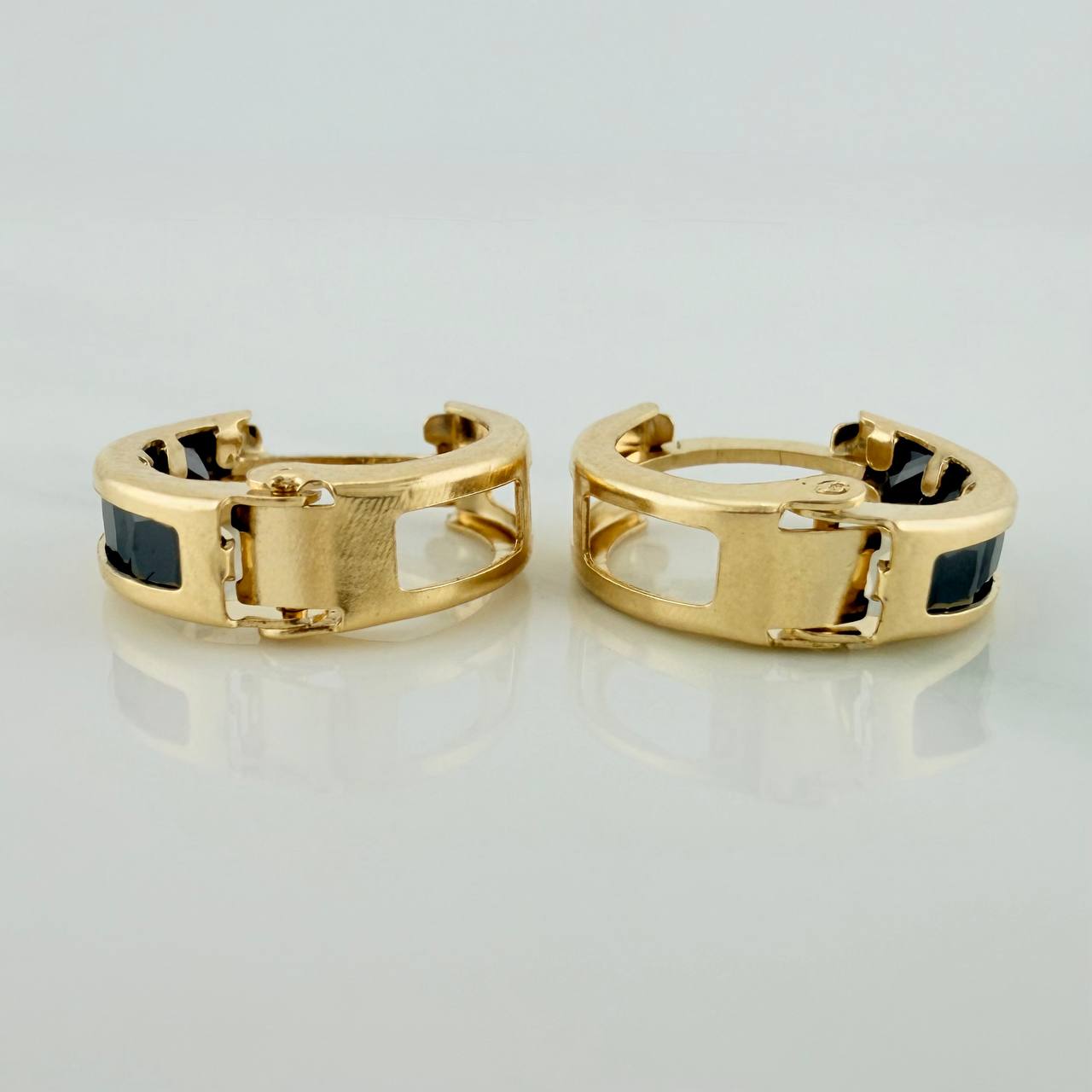 Hoop Earrings Carril 1.7 g / 1/2 in 18K Yellow Gold