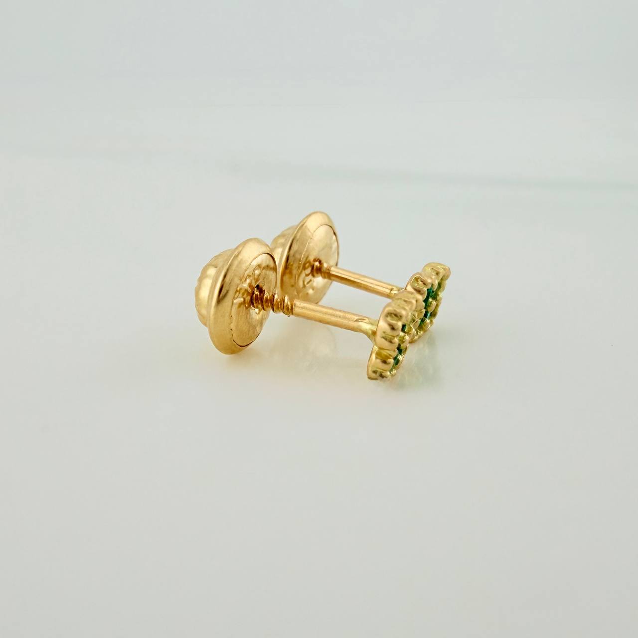 Stud Earrings Mini Clover 0.65 g / in / 3.75 mm Yellow Gold 18K