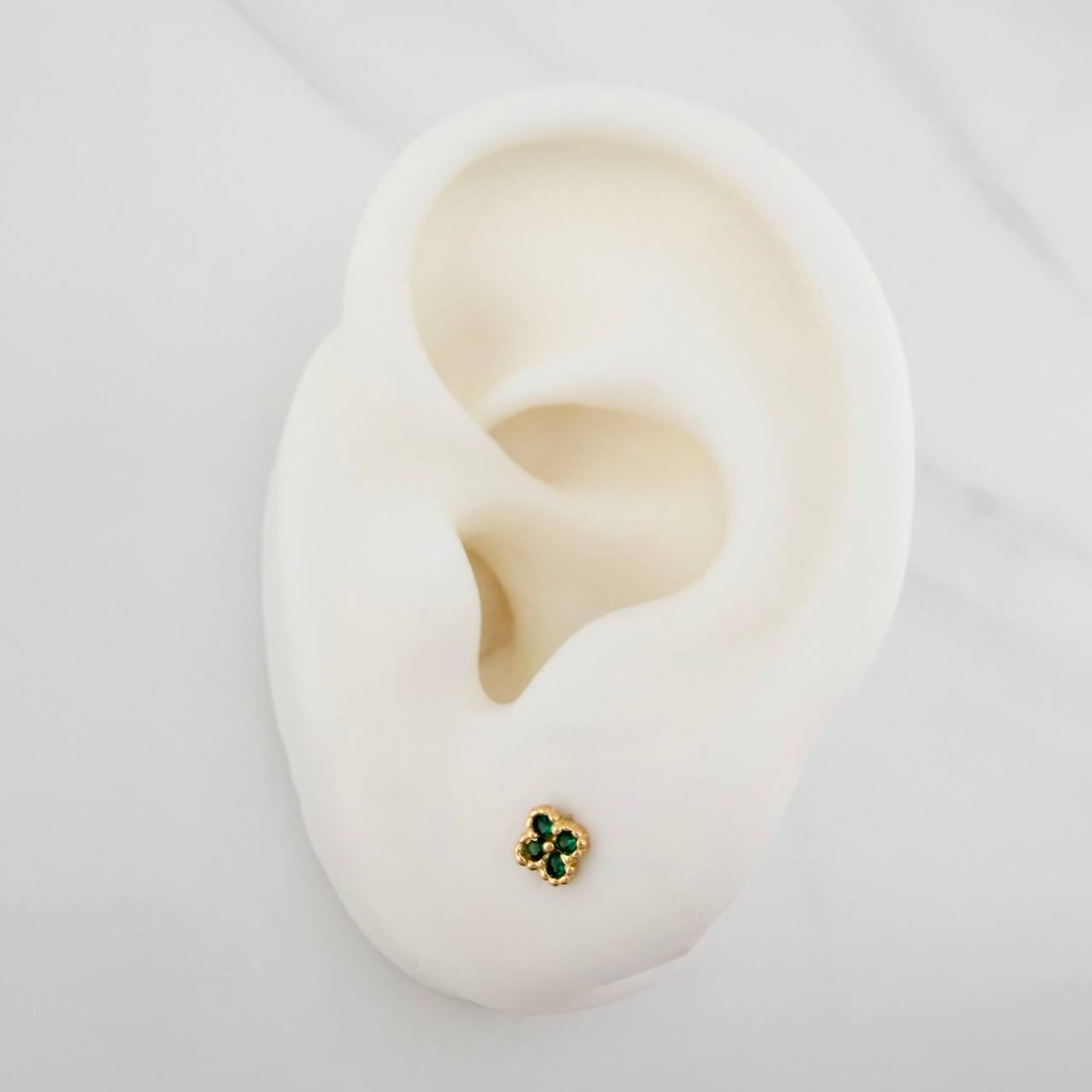 Stud Earrings Mini Clover 0.65 g / in / 3.75 mm Yellow Gold 18K