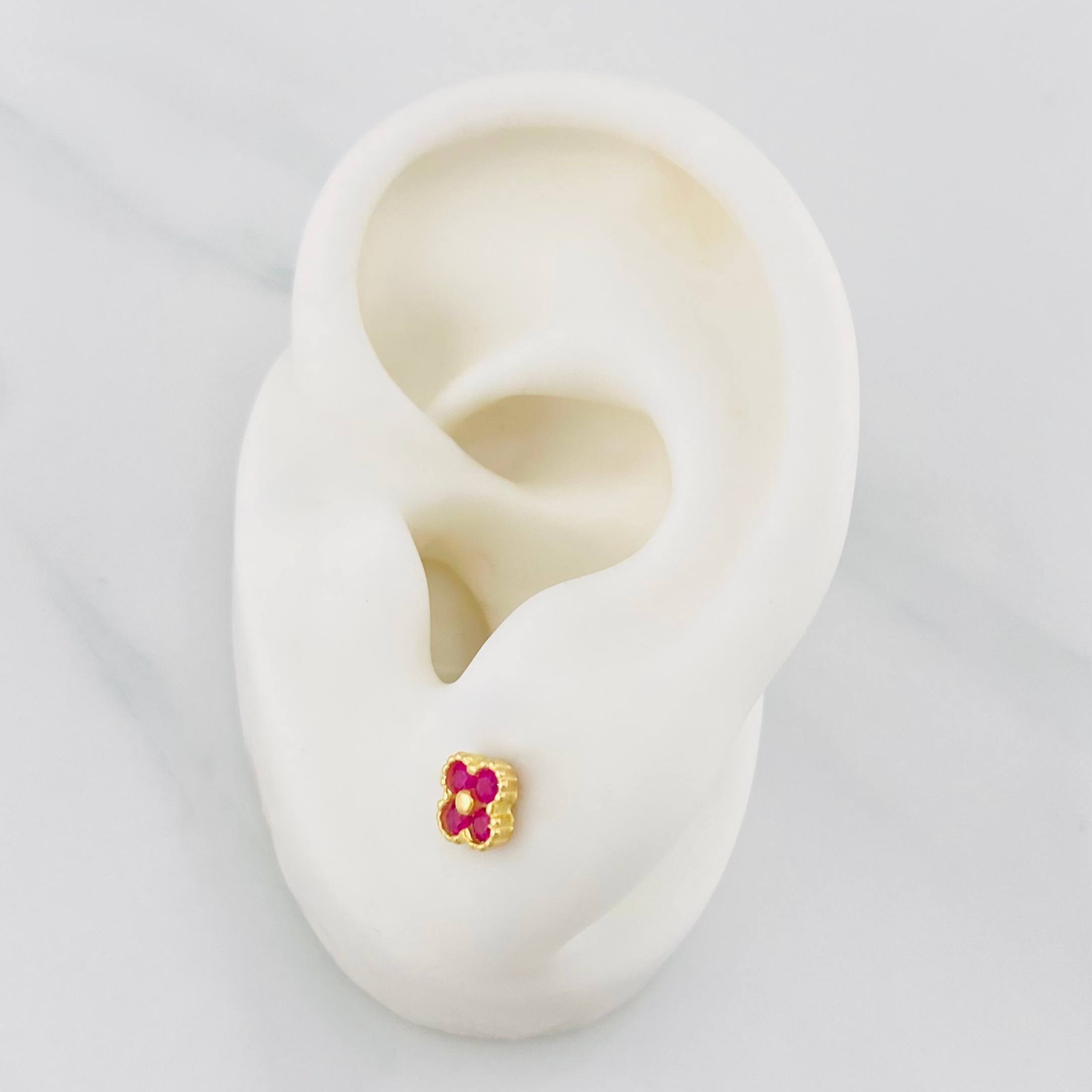 Clover Stud Earrings 1.15 g / in / 5.34 mm Yellow Gold 18K