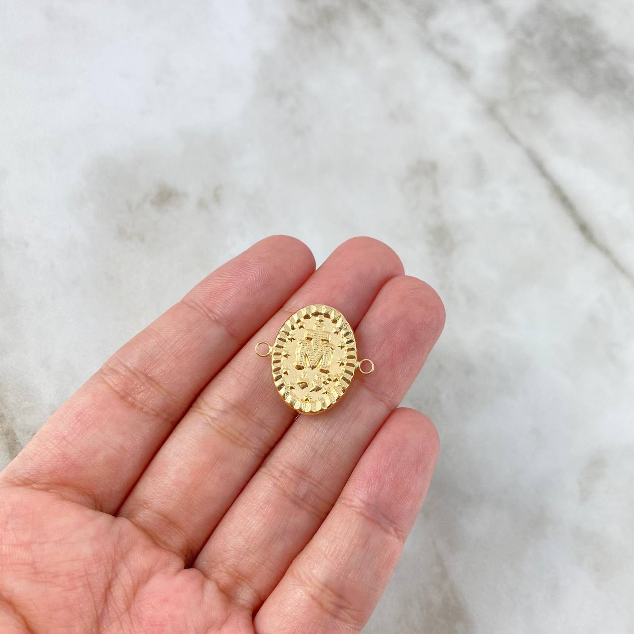 Charm Virgen Milagrosa 1.4gr / 2.1cm / Yellow Gold Stamped