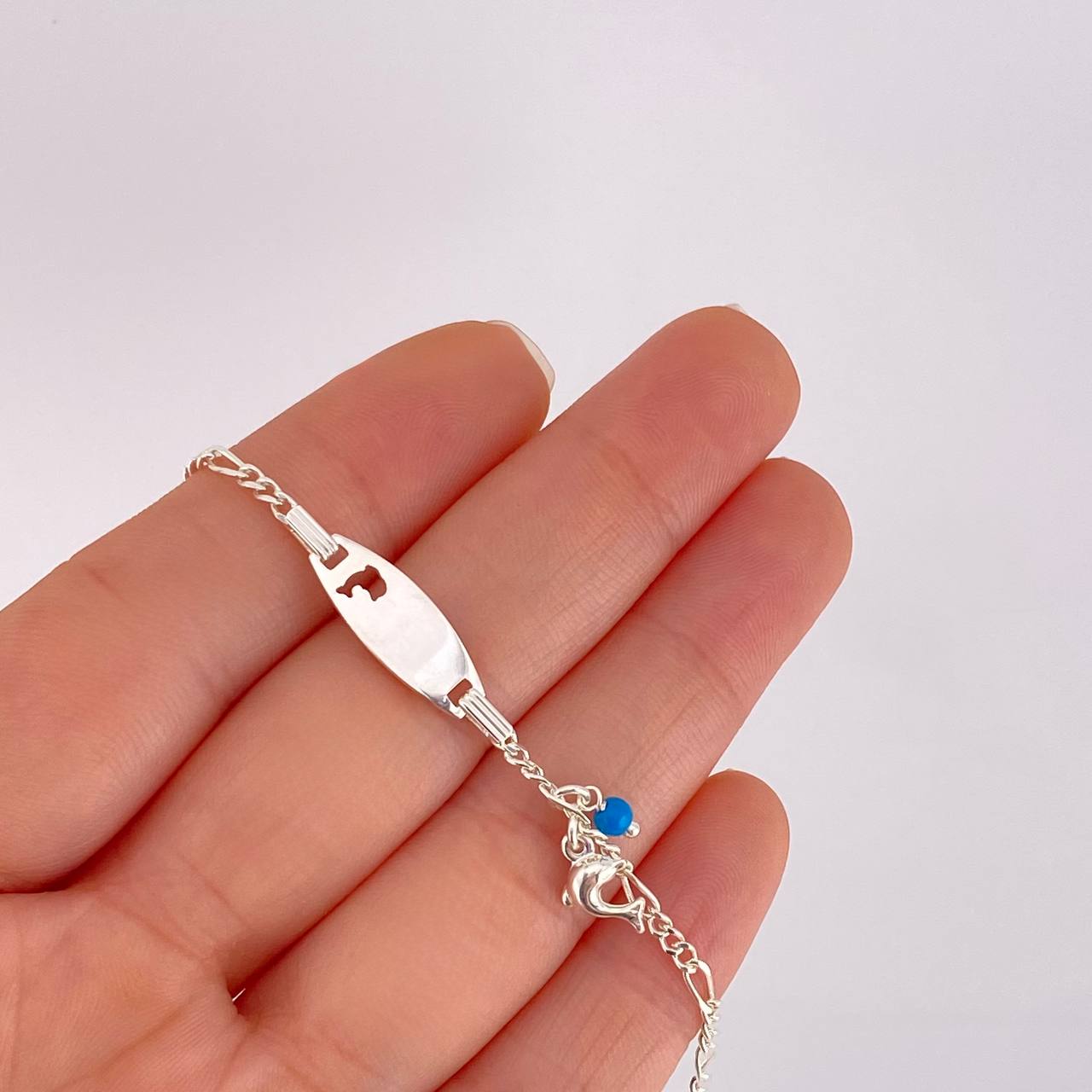 Figaro Bracelet Oval Plate Dolphin 2.65g / 7 in / 2.2mm Silver 925