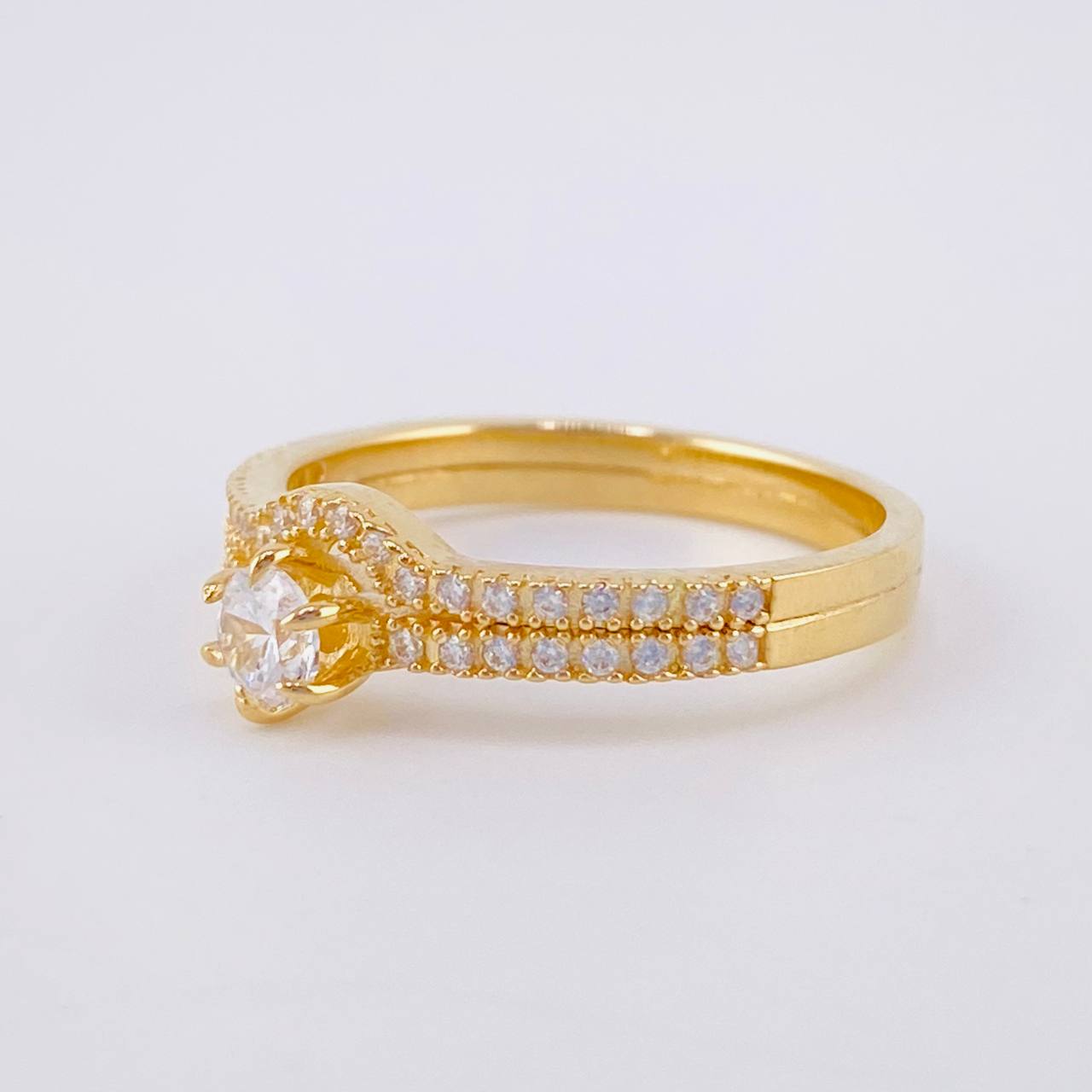 Anillo Solitario Doble Carril 3.55g / T8 Oro Amarillo 18K