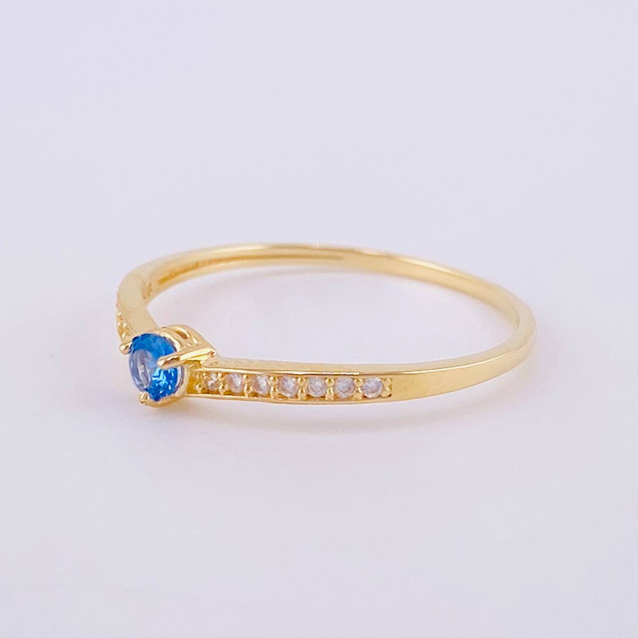 Anillo Solitario V Tupido 1g / T5 1/2 Oro Amarillo 18K