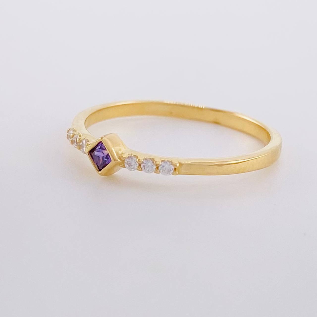 Anillo Rombo Tupido 1.35g / T5 3/4 Oro Amarillo 18K