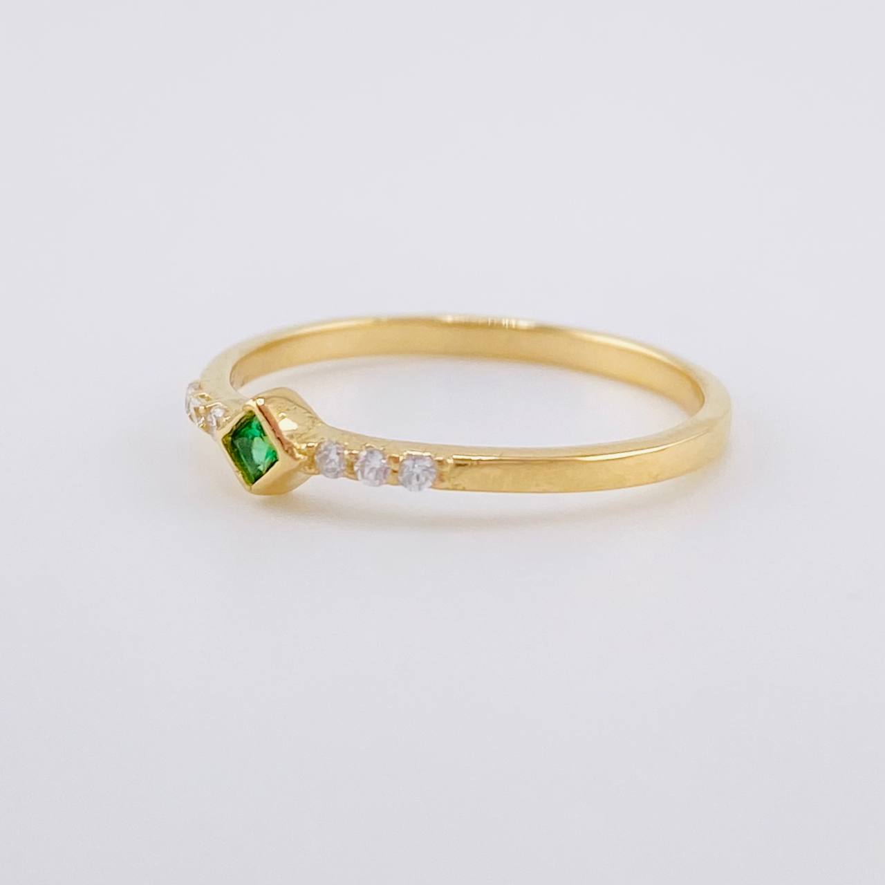 Anillo Rombo Tupido 1.25g / T5 Oro Amarillo 18K