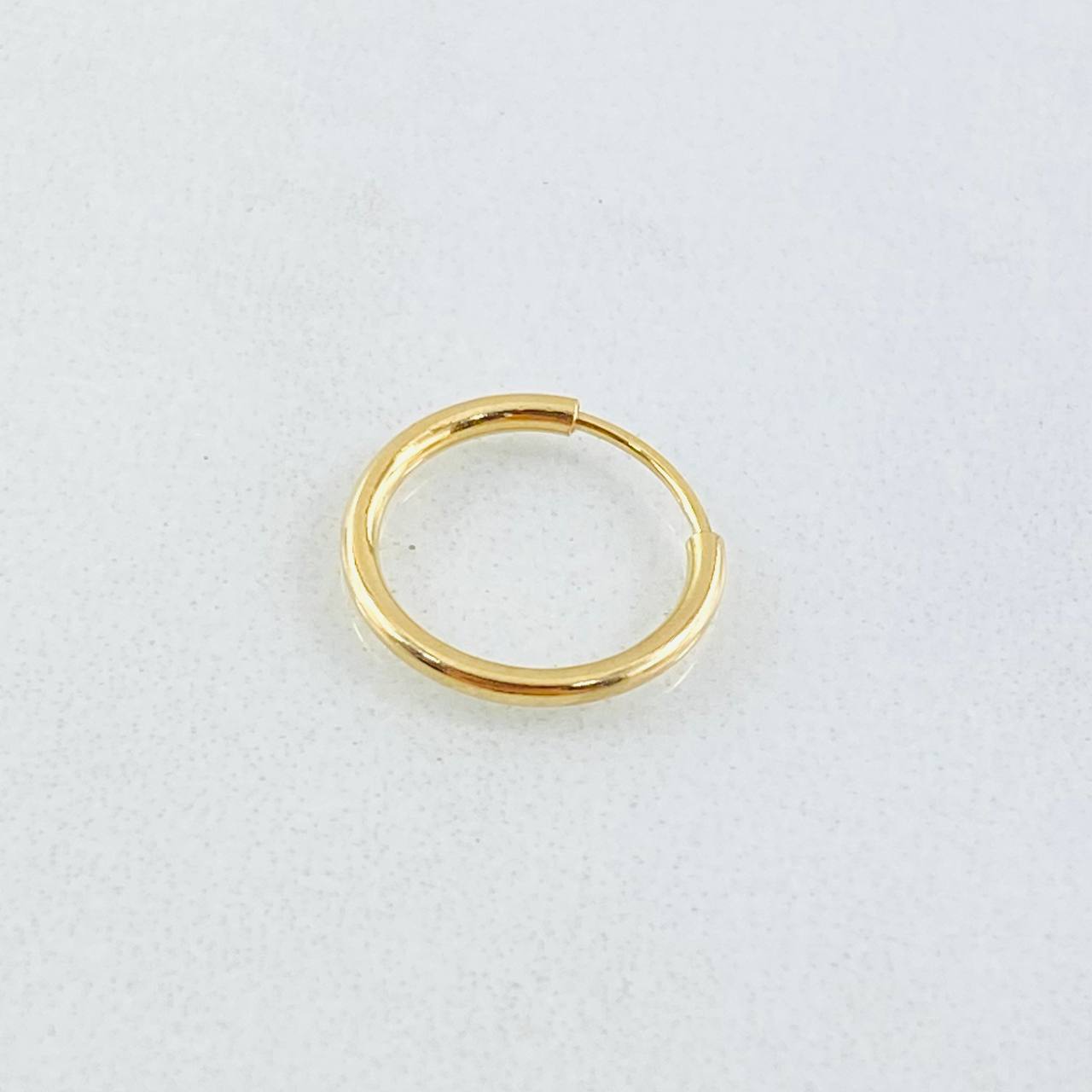 Piercing Aro Liso 0.25gr / 1/2 in / Oro Amarillo 18K