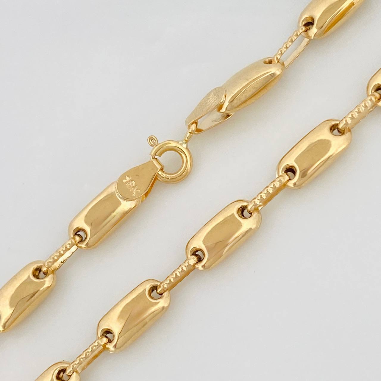 Pulso Rustica Adije 5.3g / 8 1/2 in / 3.9mm Oro Amarillo 18K