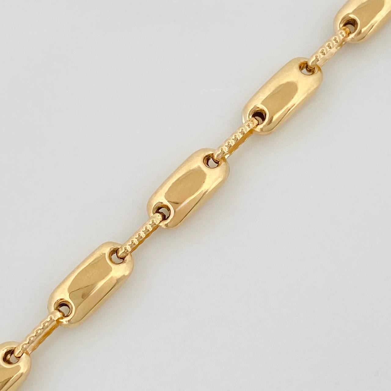 Pulso Rustica Adije 5.3g / 8 1/2 in / 3.9mm Oro Amarillo 18K