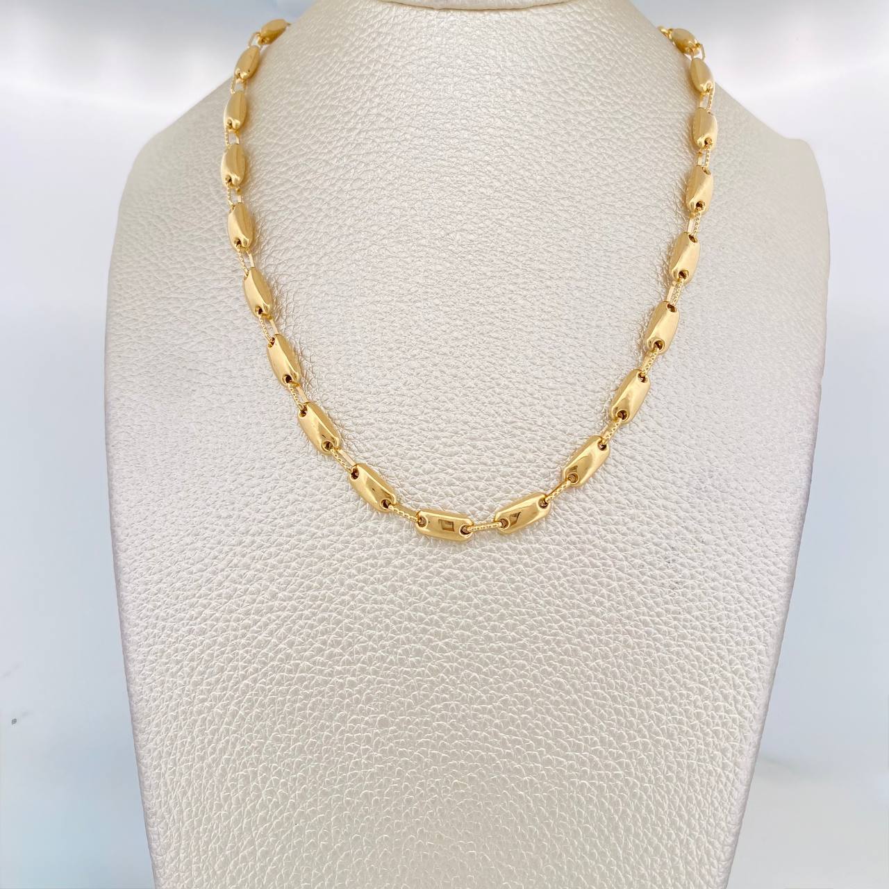 Rustic Chain Pendant 15.95g / 26 in / 4.5mm Yellow Gold 18K