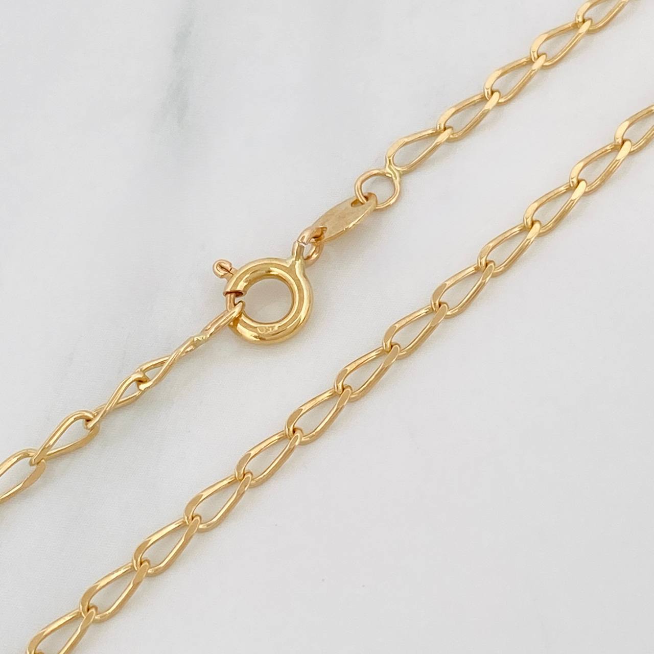 Cadena Espiga 4.75g / 20 in / 2.05mm Oro Amarillo 18K