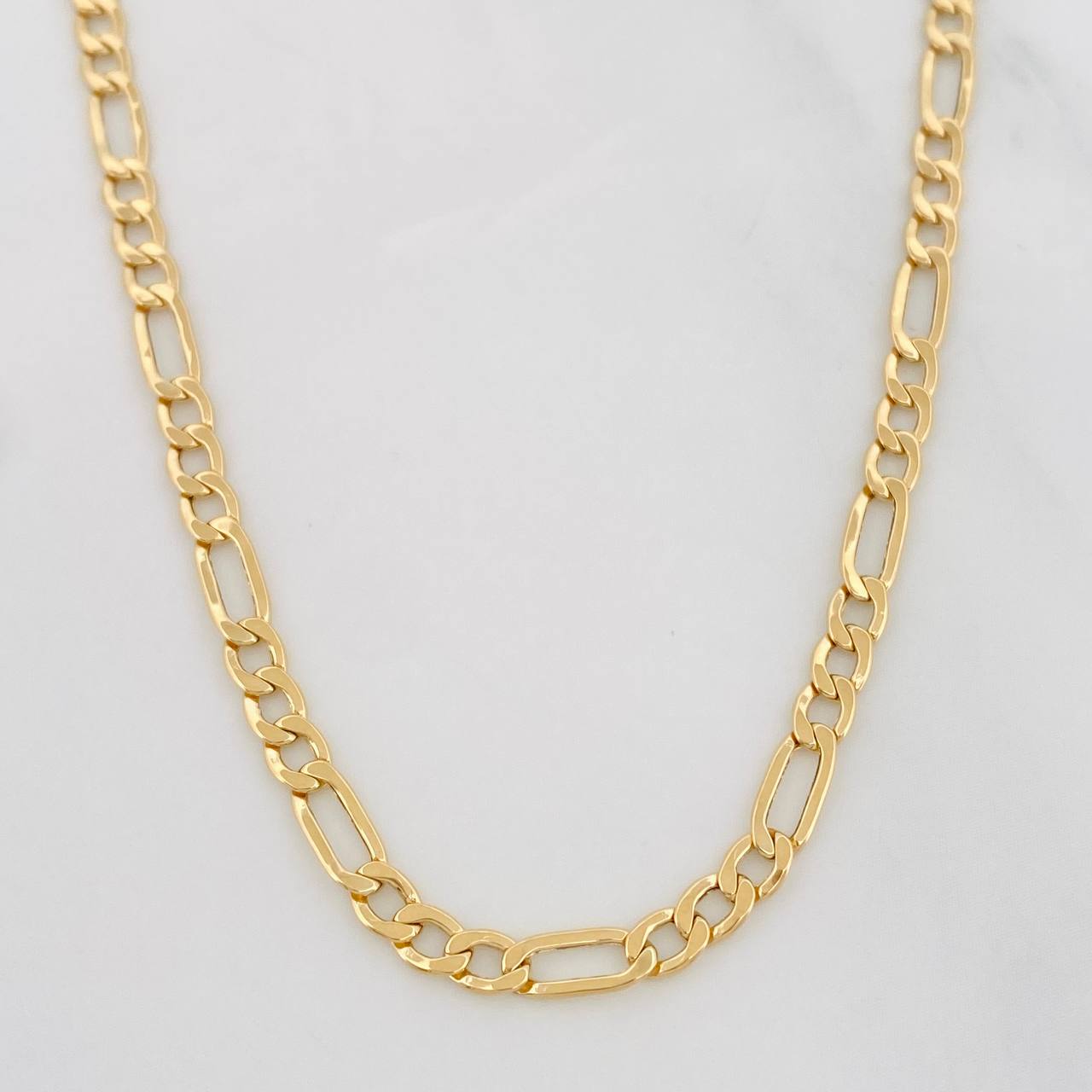 Cadena Figaro 6.6g / 24 in / 4mm Oro Amarillo 18K