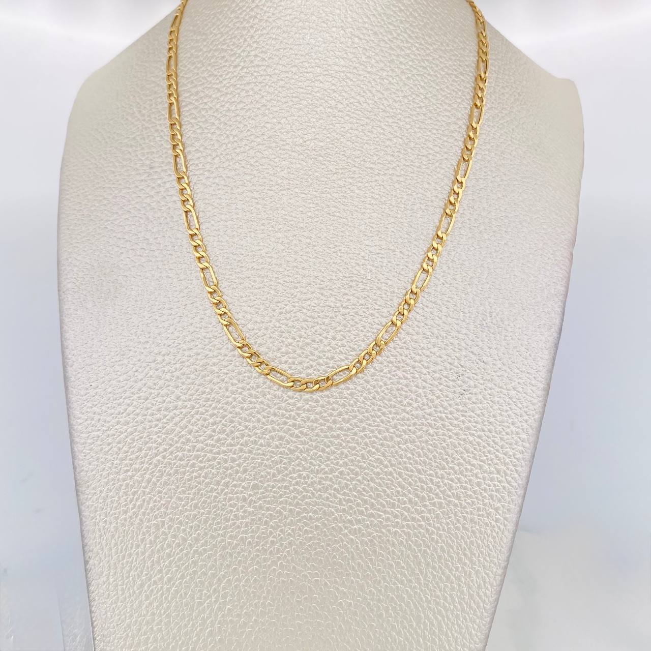 Cadena Figaro 4.8g / 28 in / 3.1mm Oro Amarillo 18K