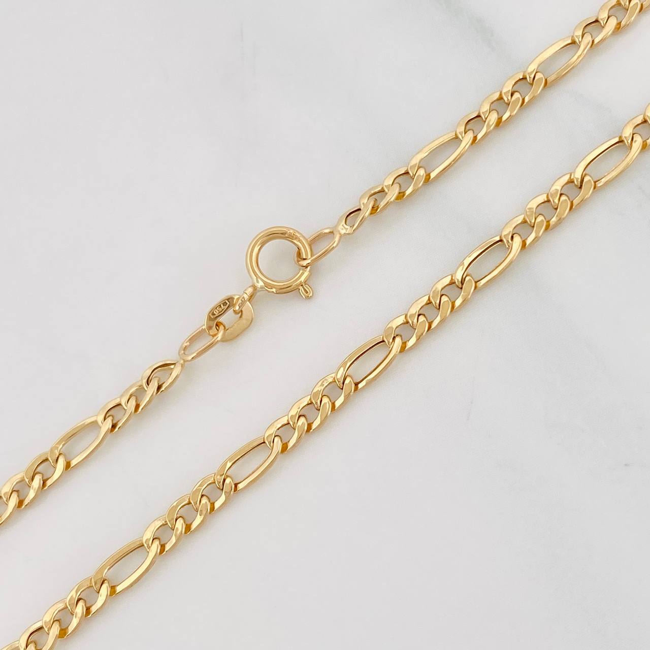 Cadena Figaro 2.15g / 20 in / 2.5mm Oro Amarillo 18K