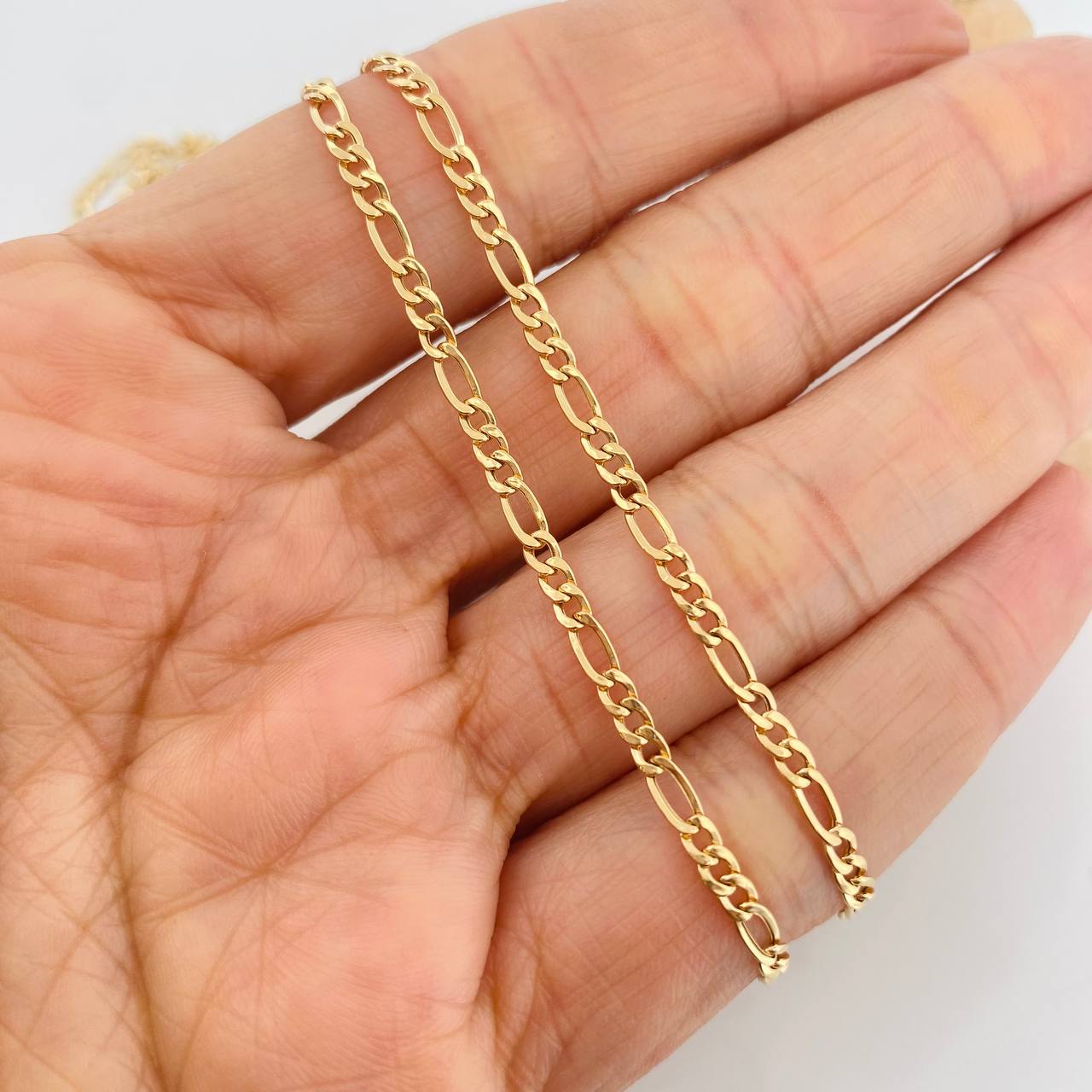 Cadena Figaro 2.2g / 20 in / 2.2mm Oro Amarillo 18K