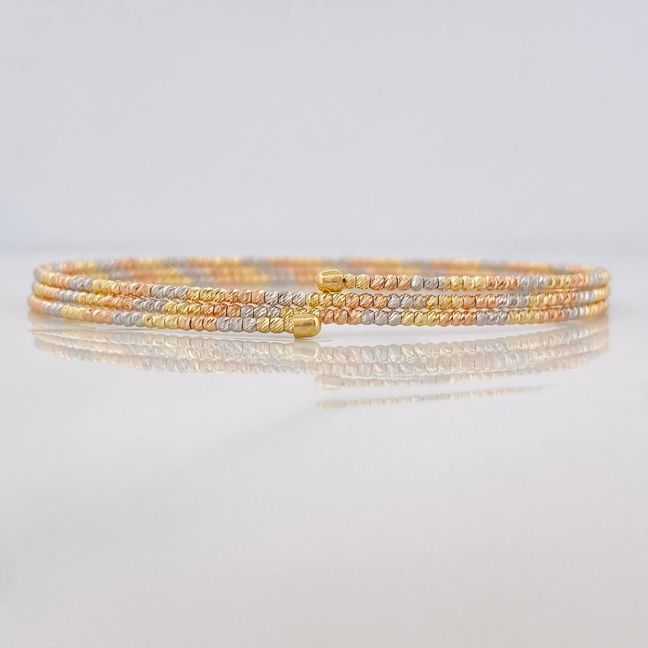 Pulso Brillos 4.95g / 6 3/4 in / 1.35mm Tres Oros 18K