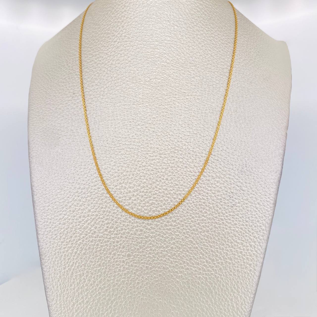 Cadena China 2.6g / 18 in / 1.4mm Oro Amarillo 18K