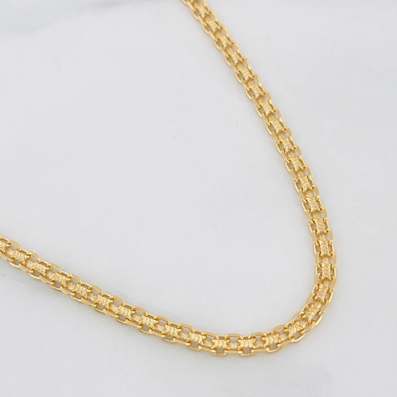 Cadena China 4.85g / 20 in / 2.15mm Oro Amarillo 18K
