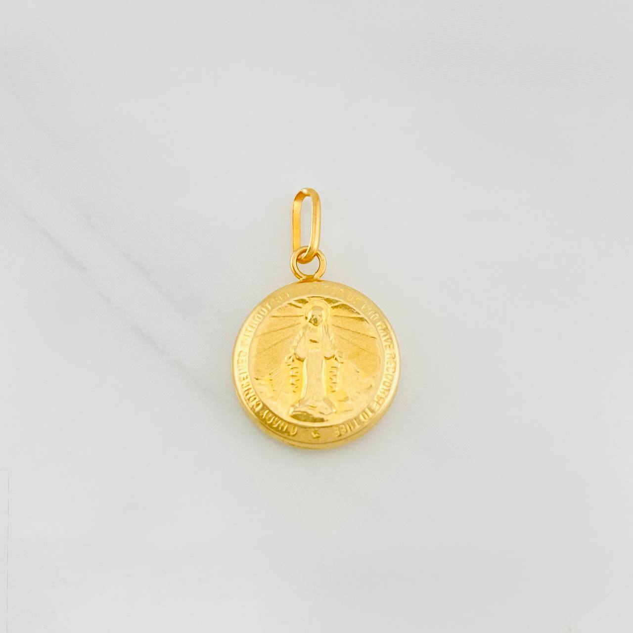 Dije Virgen Milagrosa 0.7g / 3/4 in Oro Amarillo 18K