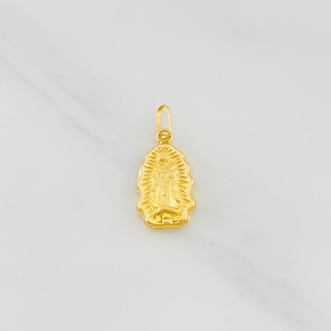 Dije Virgen de Guadalupe 0.8g / 3/4 in Oro Amarillo 18K