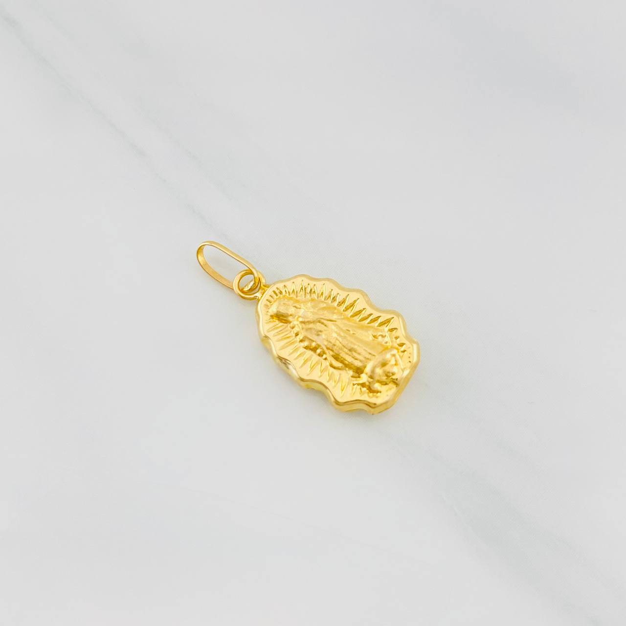 Dije Virgen de Guadalupe 0.8g / 3/4 in Oro Amarillo 18K