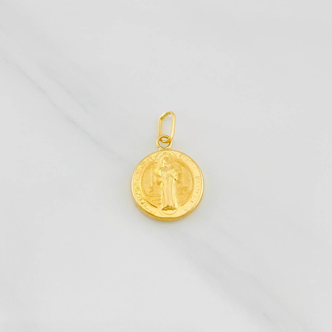 Pendant San Benito 0.8g / 3/4 in Yellow Gold 18K